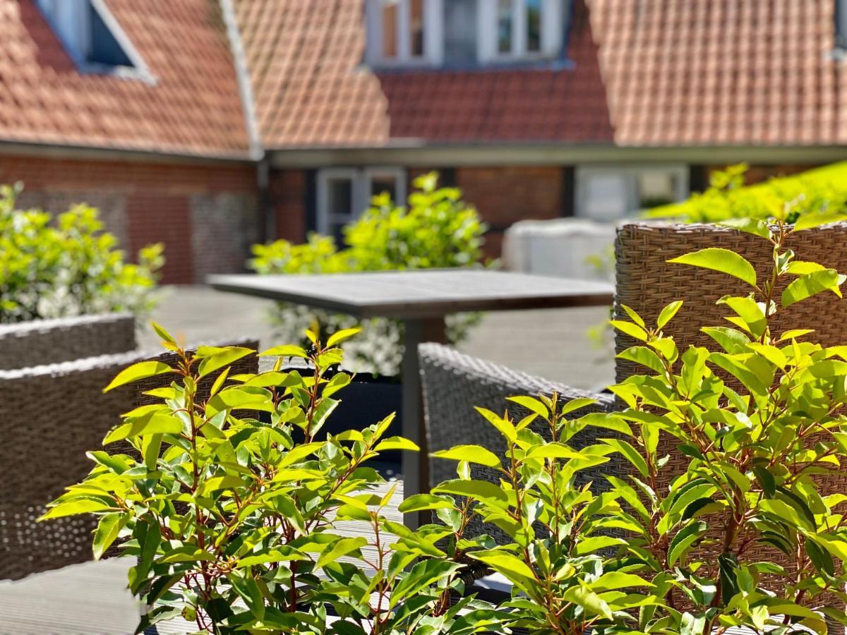 Schoene Ferienwohnungen Teilweise Mit Dachterrasse Im Herzen Von Itzehoe Exterior photo