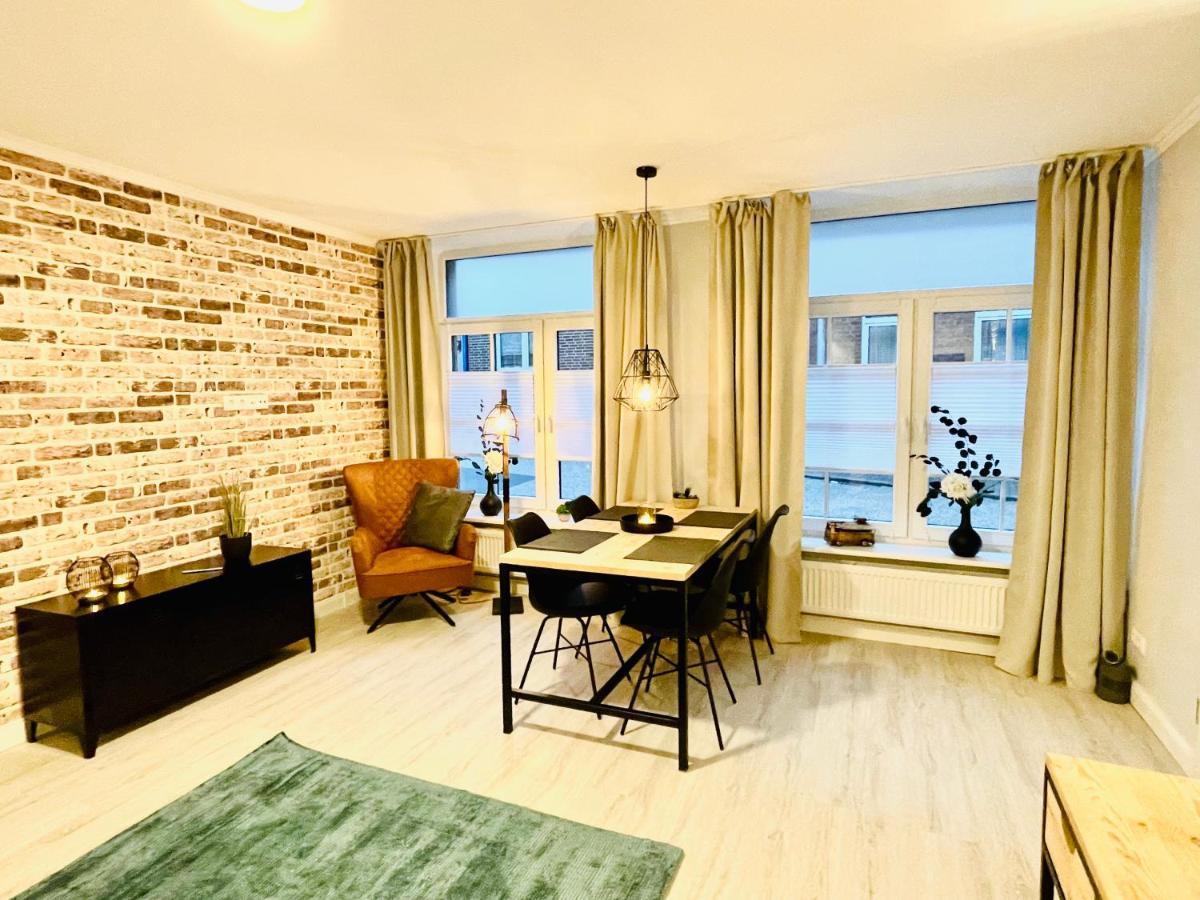 Schoene Ferienwohnungen Teilweise Mit Dachterrasse Im Herzen Von Itzehoe Exterior photo