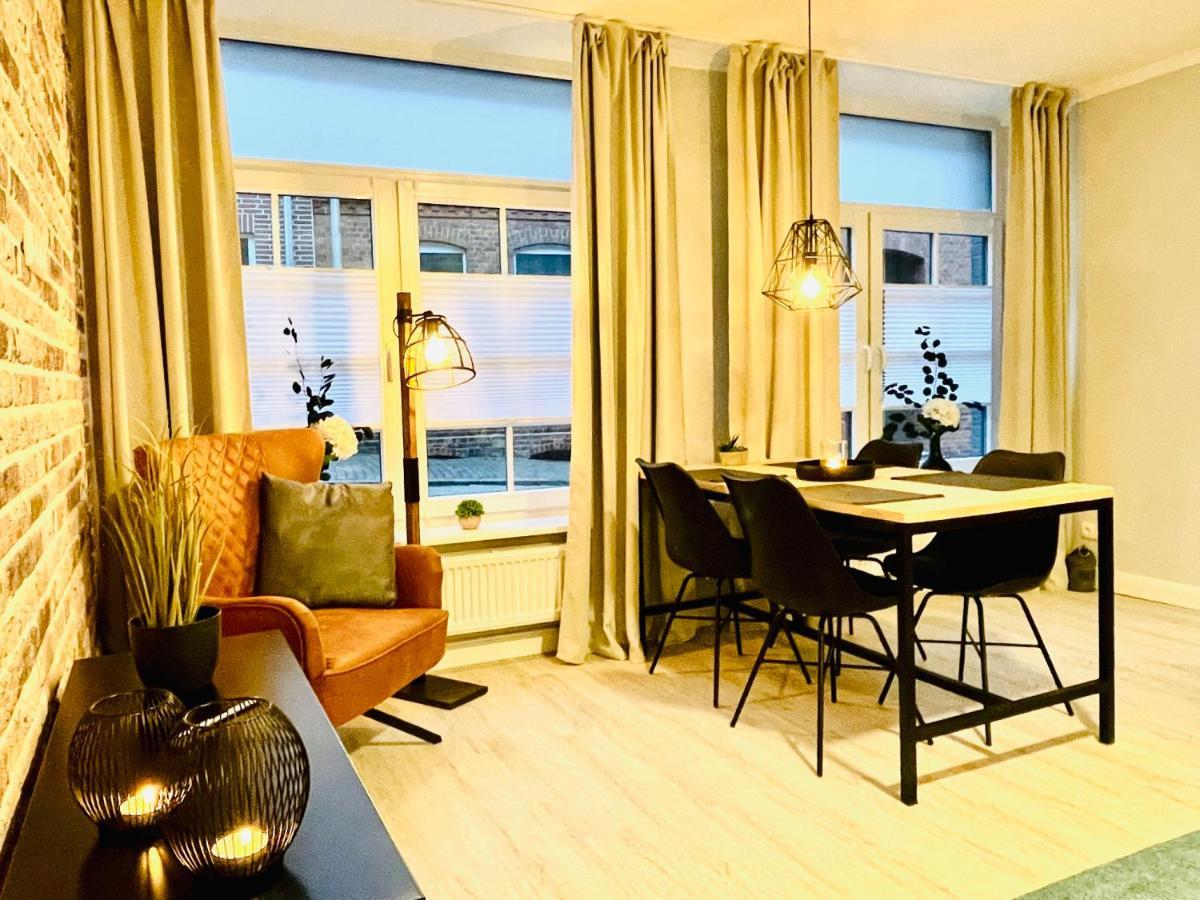 Schoene Ferienwohnungen Teilweise Mit Dachterrasse Im Herzen Von Itzehoe Exterior photo